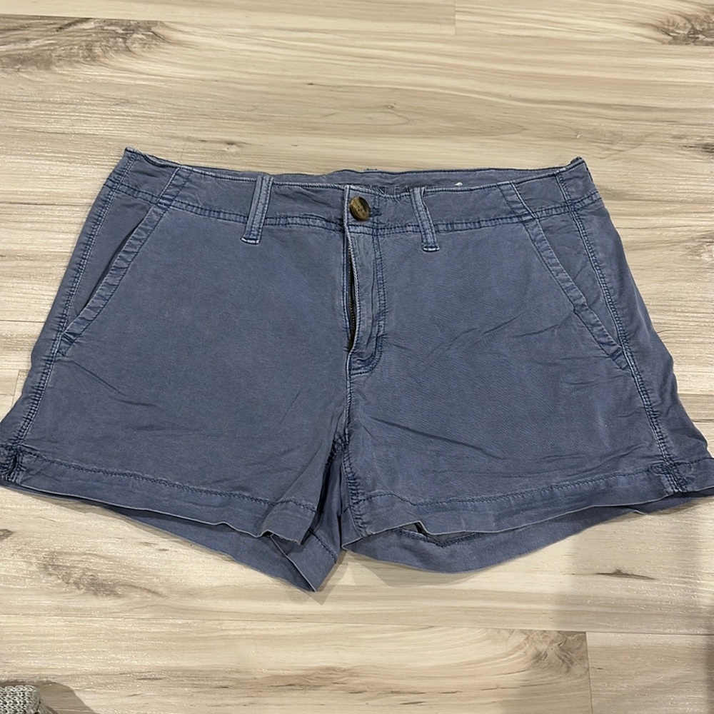 AE size 8 twill shorts